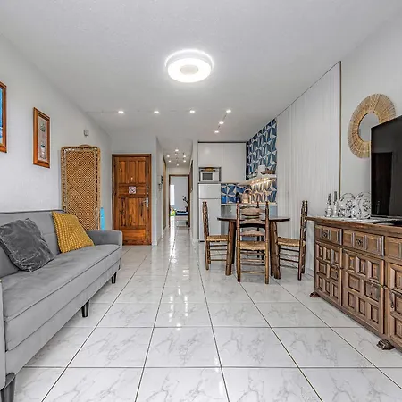 Gigantes Santiago Del Teide